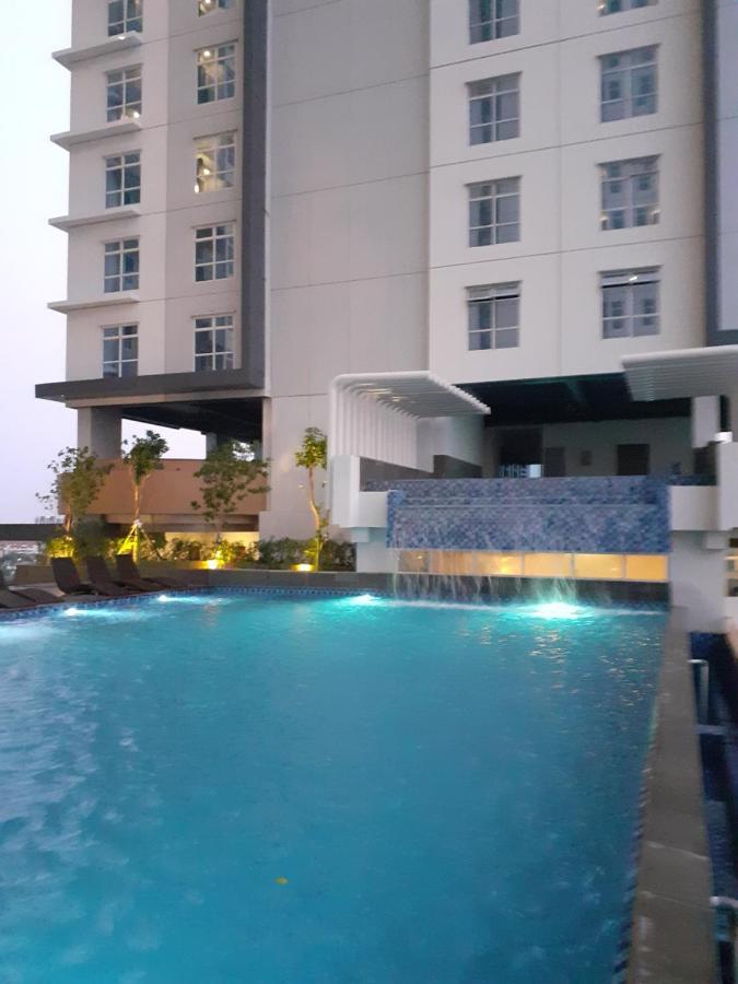 Bess Mansion Apartment, 16Th Floor Surabaya Exterior foto